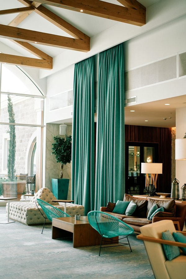 Comment trouver le canapé panoramique parfait pour sublimer votre espace de vie ?